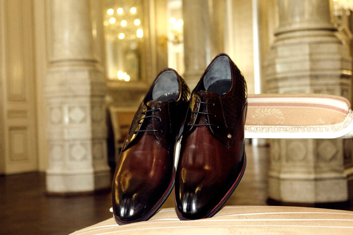 ナルシストっぽい先が尖った靴 女性が ダサい と感じる男性のファッションアイテム９パターン スゴレン