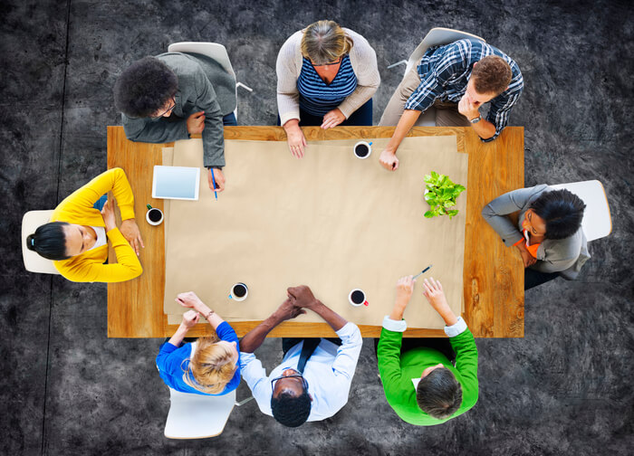 その場にいないからと言いたい放題 同級生や同僚の悪口 素敵な男性との出会いを遠ざける女子会の話題９パターン オトメスゴレン