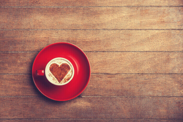 私 どうしたらいいでしょう と 恋愛相談をする オレのこと好きなの と勘違いされるオフィスでの行動９パターン オトメスゴレン