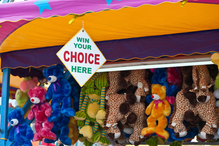 ジャラジャラして不便そうな 大量の携帯ストラップ このファッションは 遊んでる証拠 と勝手に判断されてしまうおしゃれ９パターン オトメスゴレン