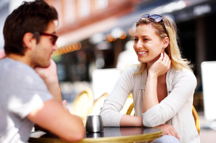 対面告白を予感させる 今すぐ直接会って話したいことがある 女の子が妄想する胸キュン告白line９パターン スゴレン