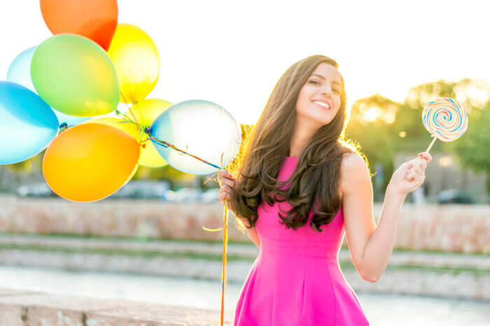 男性の前だと明らかに声のトーンがあがりかわい子ぶっている 彼氏ほしさに必死すぎ と女友達をドン引きさせる行動９パターン オトメスゴレン