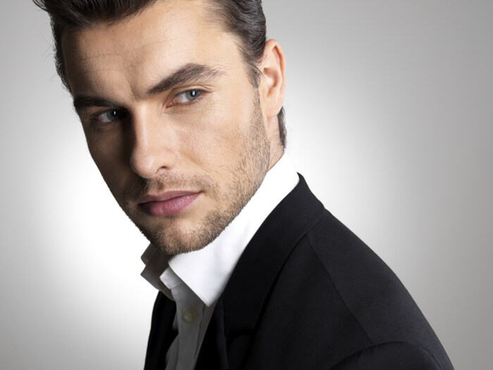 眉毛を極端に細く整えて脱色する 男子がやりがちな 夏休み明けの失敗イメチェン ９パターン スゴレン