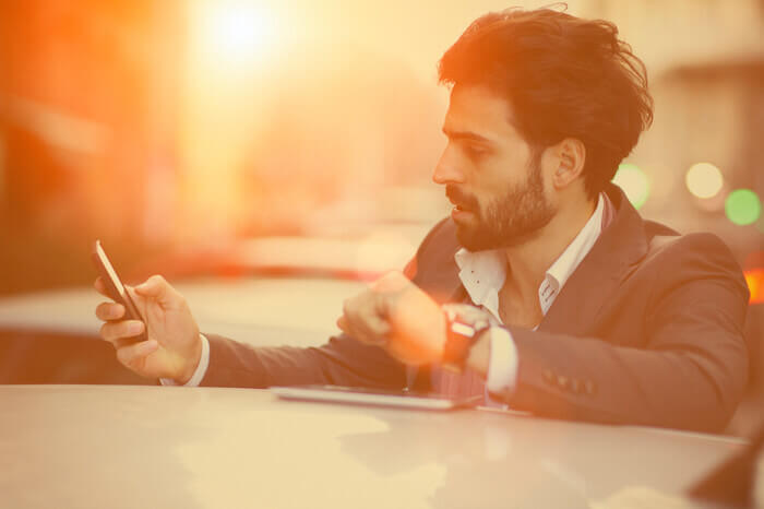 二人と同時にlineをやり取りしていて メッセージの送り先を間違えた 二股がバレた 相手にバレる原因 きっかけ９パターン オトメスゴレン