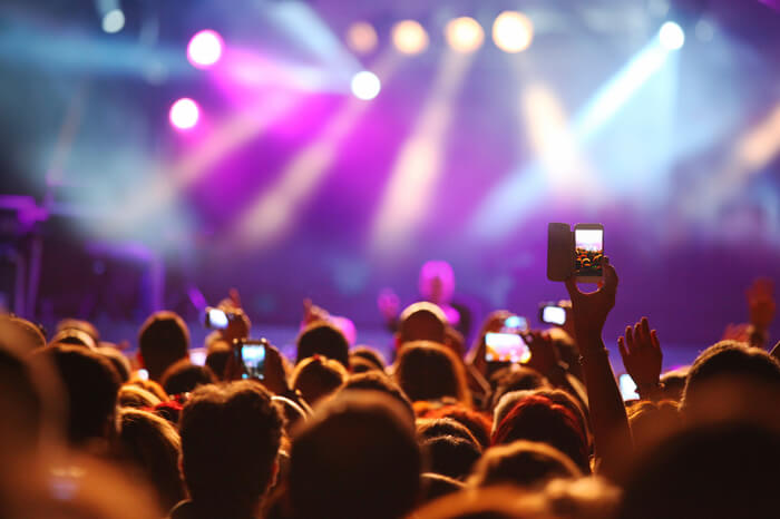 地下アイドルの ちゃんと握手した など マニアックすぎるオタク自慢 だから何 と女性を興ざめさせる 意味不明な男の自慢 ９パターン スゴレン