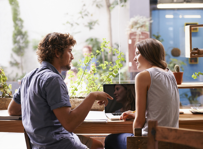 意見を求められたからアドバイスしたのに 説教くさい とウザがられる え なんで 男には理解できない 彼女が不機嫌な理由 ９パターン オトメスゴレン