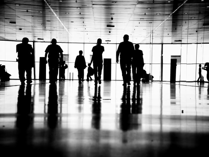 一人帰路につく男性を追いかけて 一緒に帰ろ 好きな人が異動 寂しさをチャンスに変える 別れ際の一言 ９パターン オトメスゴレン