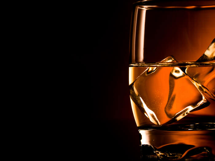 平気な顔で回し飲みをしてくる 女子に痛いと思われる 自称 非モテ 男の特徴９パターン スゴレン