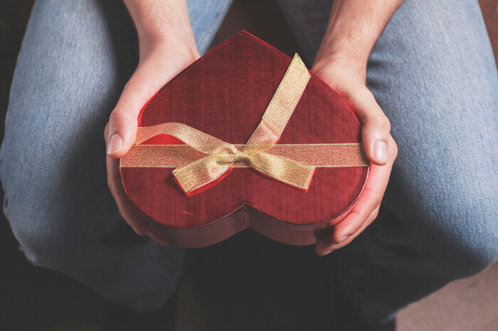 自分の趣味にはお金をかけるのに 彼女の誕生日プレゼントはケチる 期待外れな男だ と思われる行動９パターン スゴレン